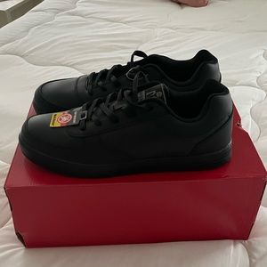 Work master slip resistant shoes